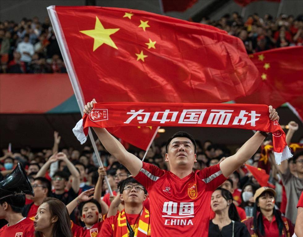 亚冠第5轮最佳球员候选名单出炉，中超独苗入选，他却高兴不起来（亚冠第5轮最佳球员候选揭晓，中超独苗上榜，他却难言欣喜）