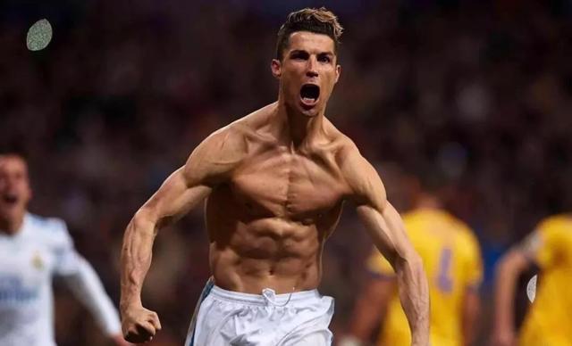 图片报：吉拉西在多特年入900万欧，去沙特可获得双倍收入（图片报称：吉拉西在多特年薪900万欧，若赴沙特收入可翻倍）