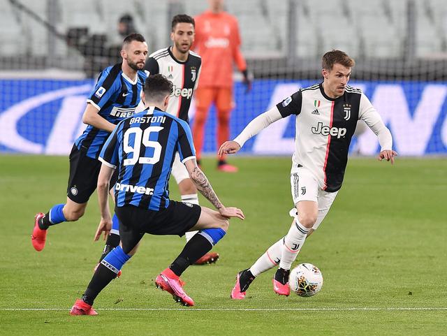 投票调查：巴萨支持率87% 埃因霍温vs马竞得票多（调查显示：巴萨获87%支持，埃因霍温对马竞得票领先）