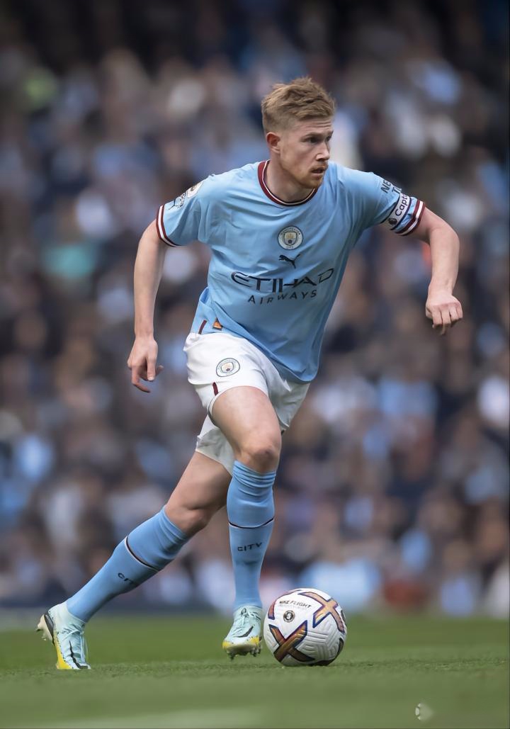 前教练：莱奥小时候的天赋只有C罗能与之相比（前教练感叹：少年莱奥的天赋唯有C罗可匹敌）